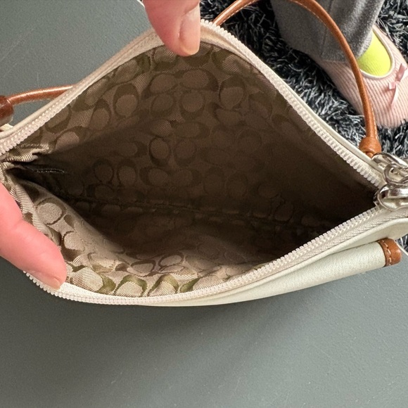 Coach Wristlet - Picture 4 of 7